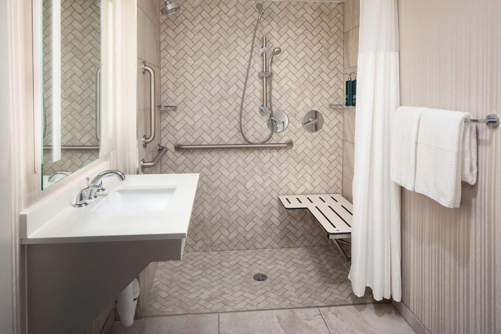 Doubletree By Hilton Washington Dc North Hotel Silver Spring