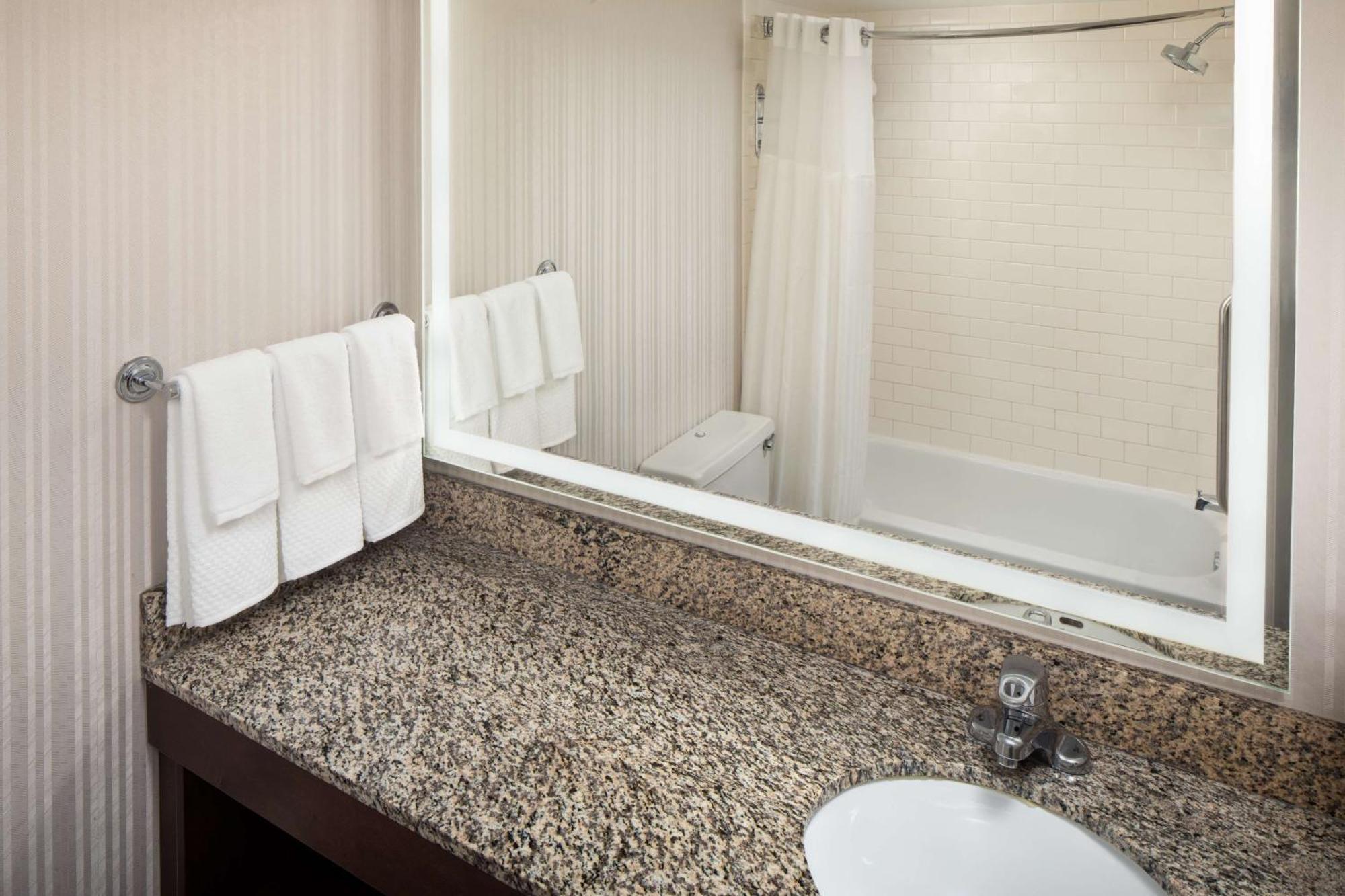 Hotel Doubletree By Hilton Washington Dc North Silver Spring
